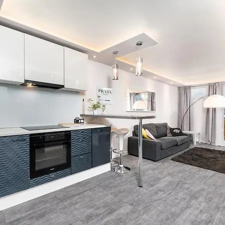 Apartman Grzybowska 16/22 By Homeprime Varsó
